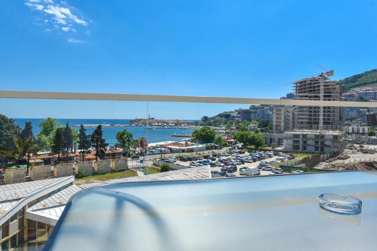 Apartments Menuet Budva Buitenkant foto