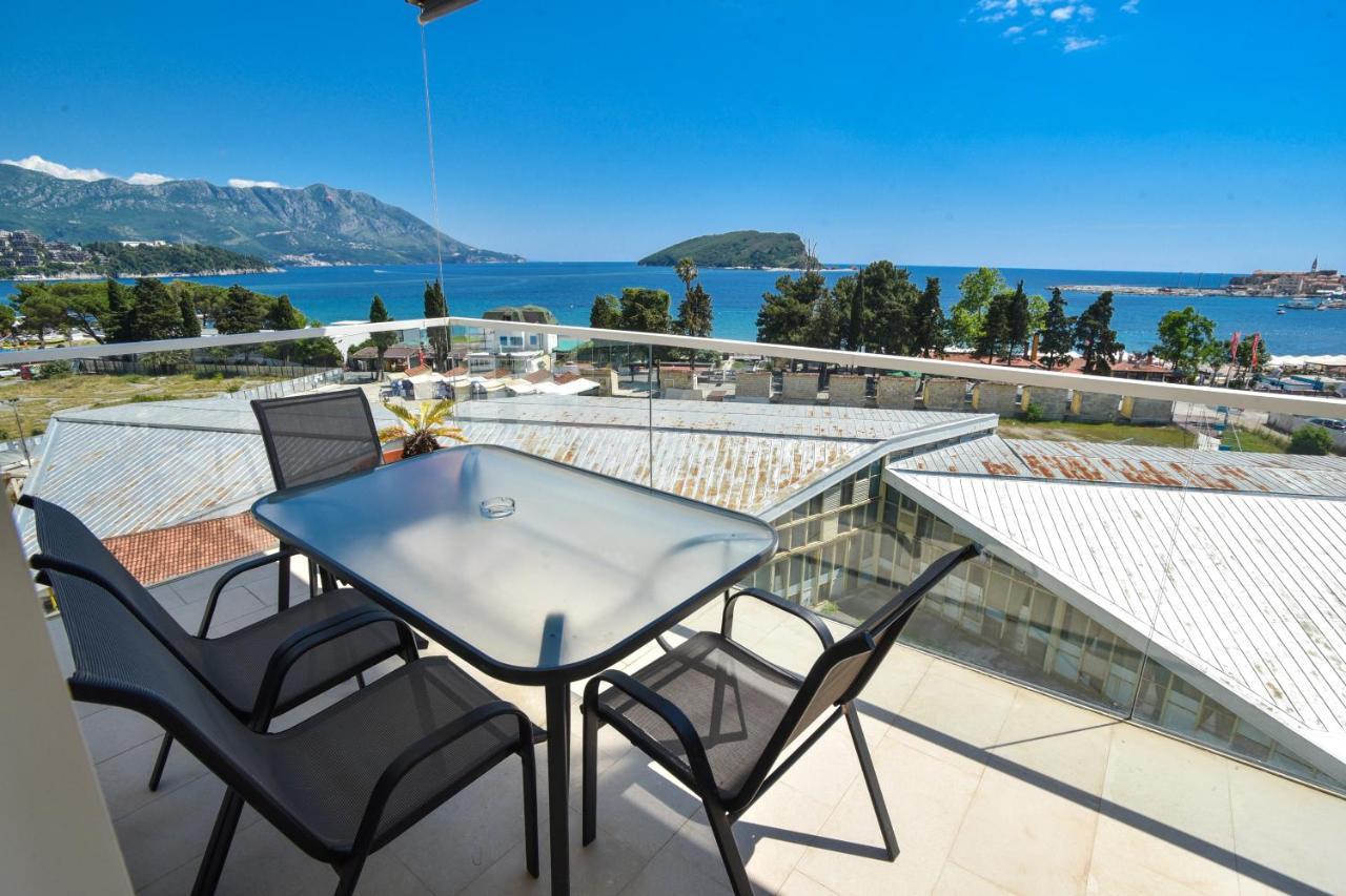 Apartments Menuet Budva Buitenkant foto