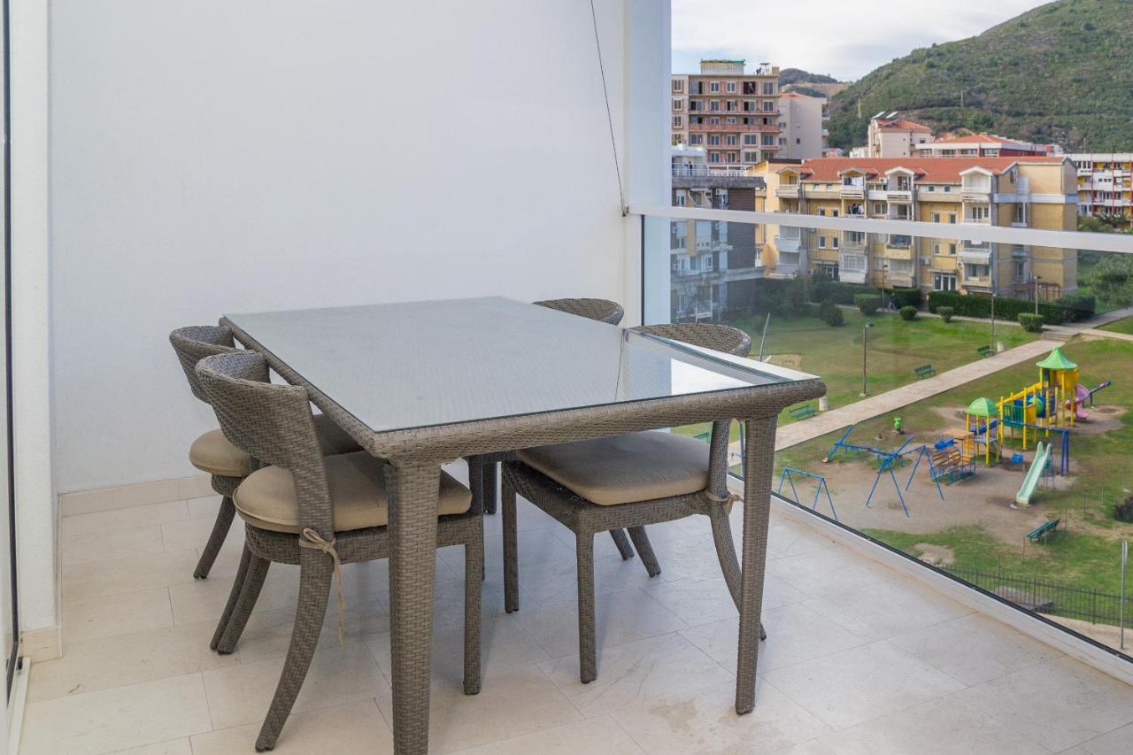 Apartments Menuet Budva Buitenkant foto