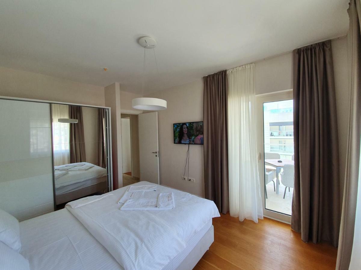 Apartments Menuet Budva Buitenkant foto