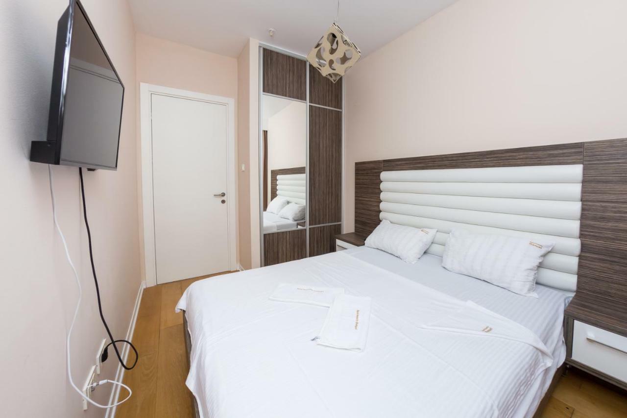 Apartments Menuet Budva Buitenkant foto