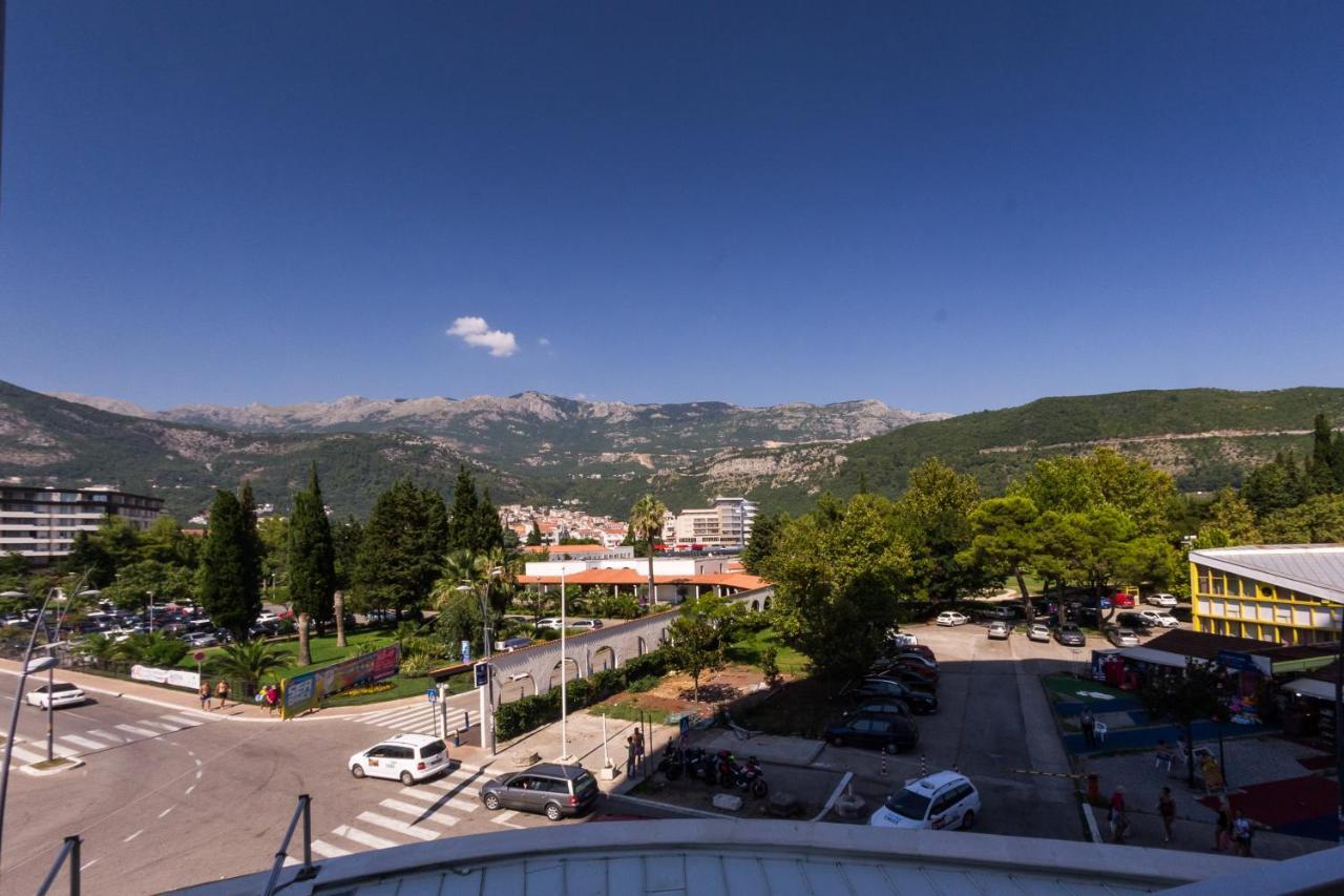 Apartments Menuet Budva Buitenkant foto