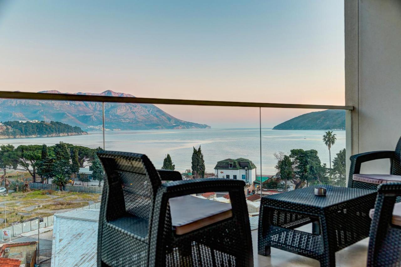 Apartments Menuet Budva Buitenkant foto